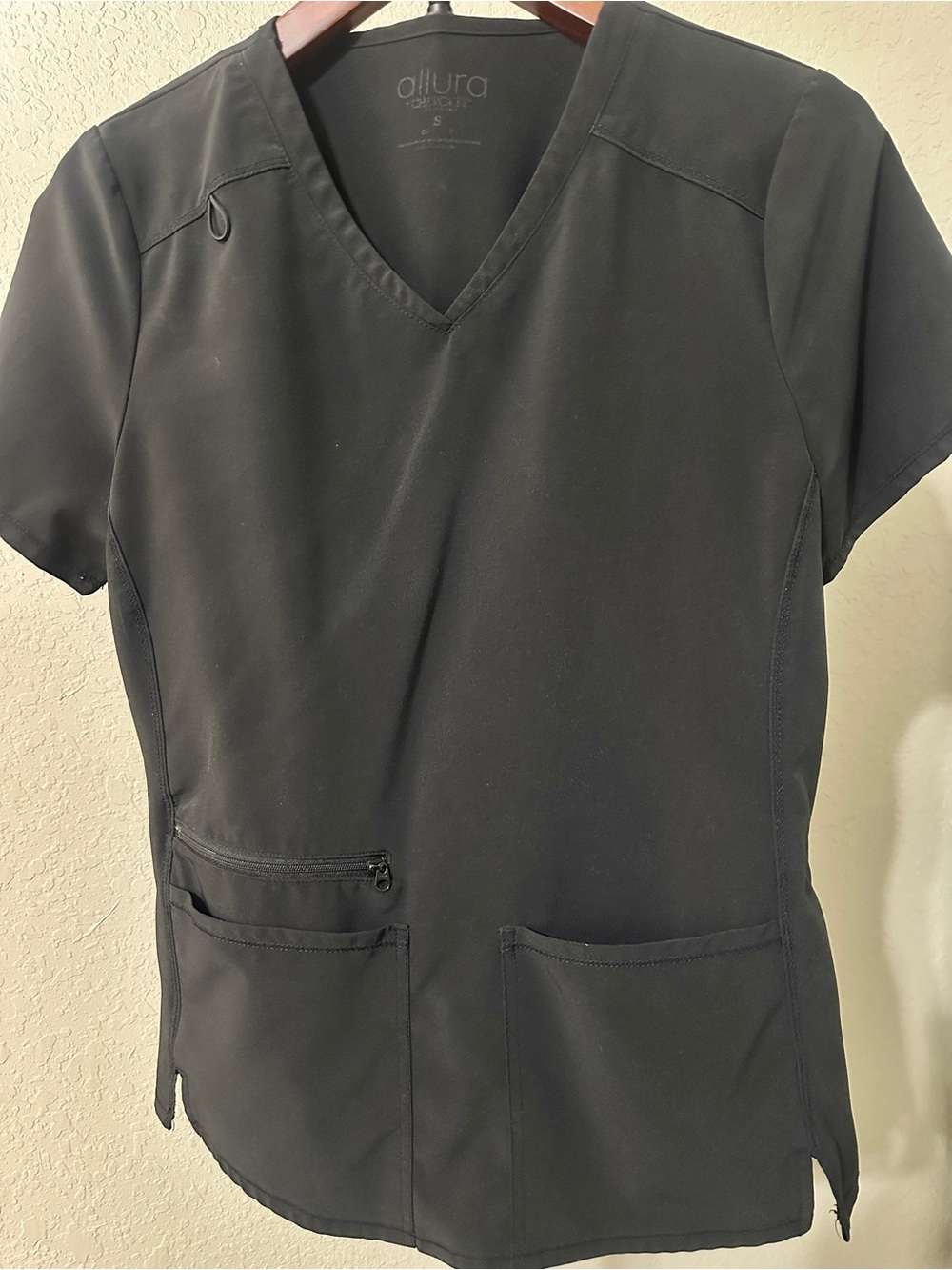 Allura Black V-Neck Scrub Top